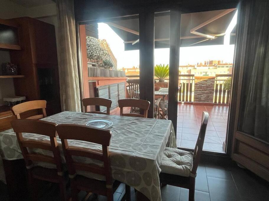Atico Luminoso Centrico Y Comodo Daire Figueres  Dış mekan fotoğraf